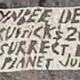 Some tiles are monochrome, like this one located near the White House. (Photo: Wikipedia/Erifnam/https://goo.gl/kP1wKo)